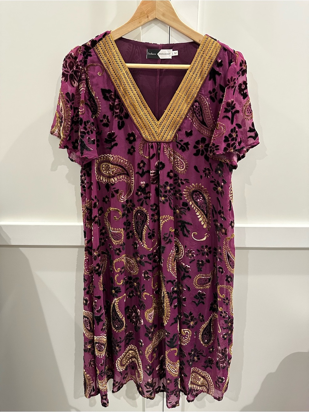 Piper & Scoot Bohemian V-Neck Midi Dress in Magenta with Gold Trim